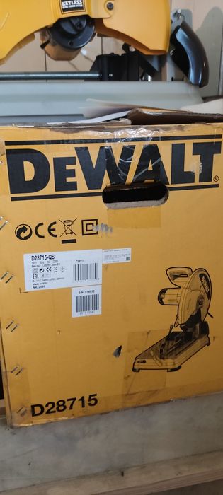 Монтажная пила De Walt