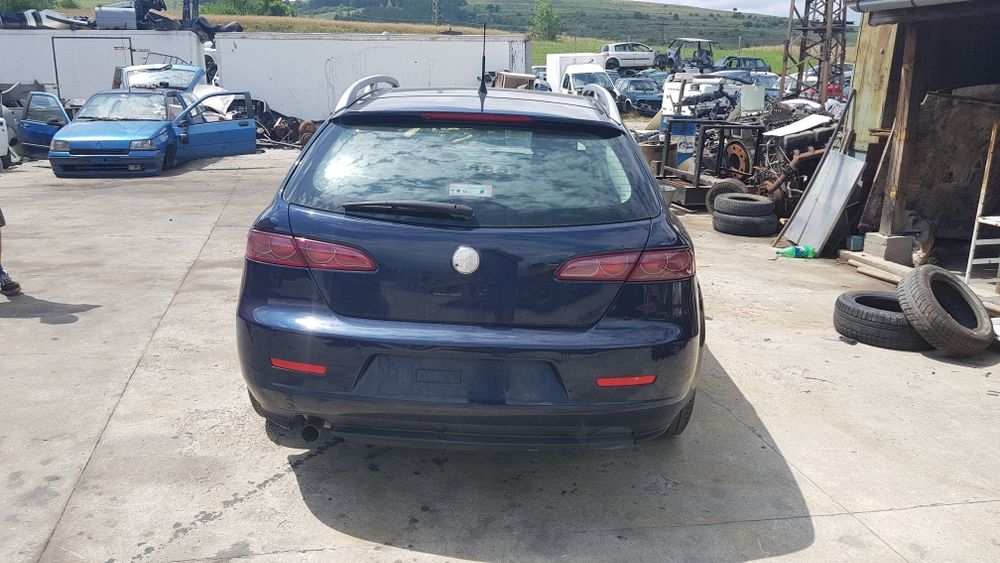 Алфа Ромео 159 на части