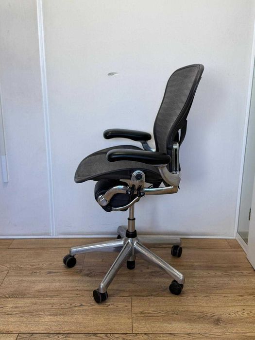 Refurbished Herman Miller Aeron Aluminium - Posturefit