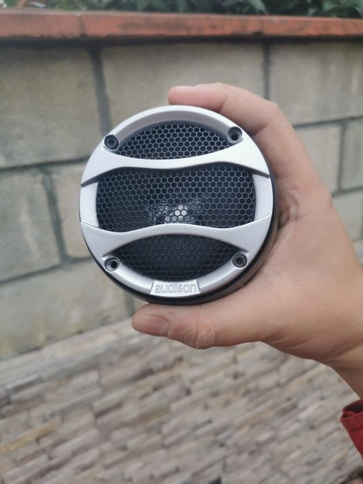 Стойки за говорители