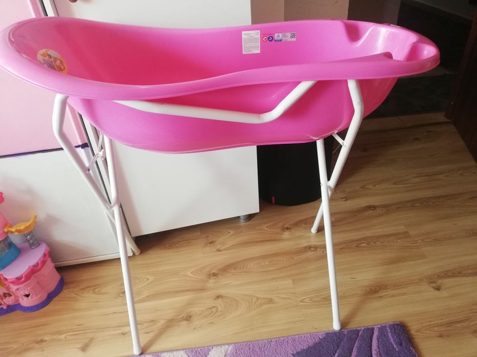 Cada pentru bebeluși