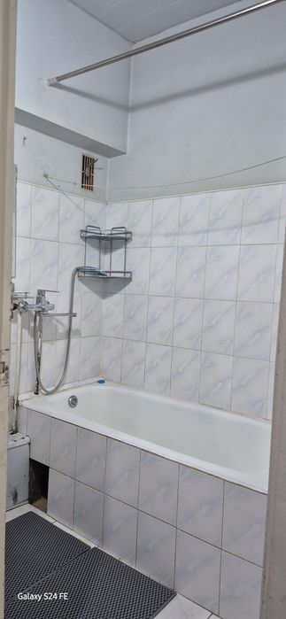 Kvartira srochniy oilaga,bollaga,qizlarga ijaraga beriladi