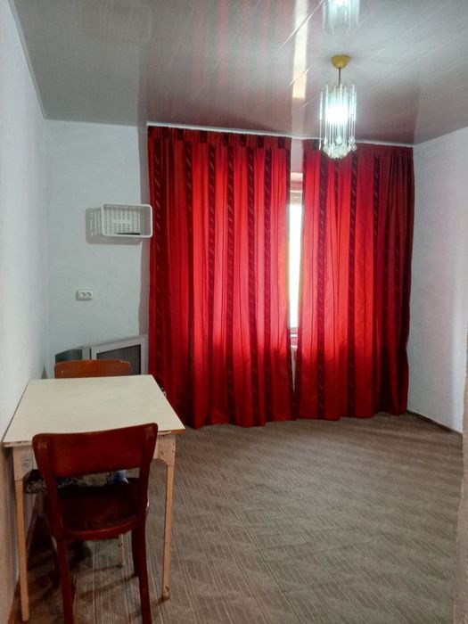 Сдаётся квартира на Чиланзаре 20квартале в бывшем общежитие 250у..е