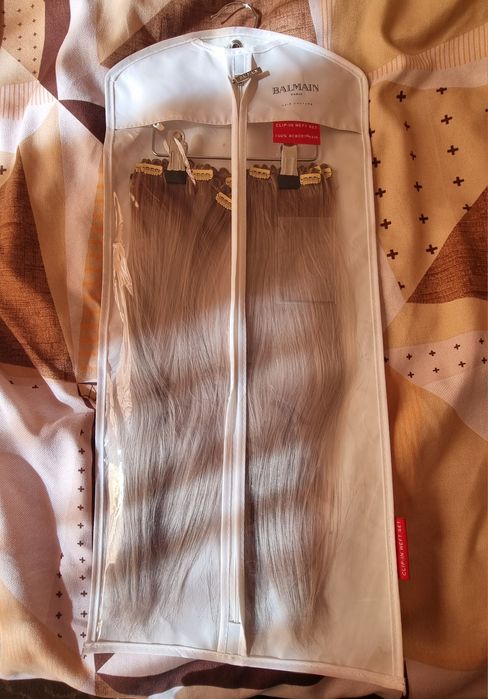 Extensii de păr noi fără etichetă