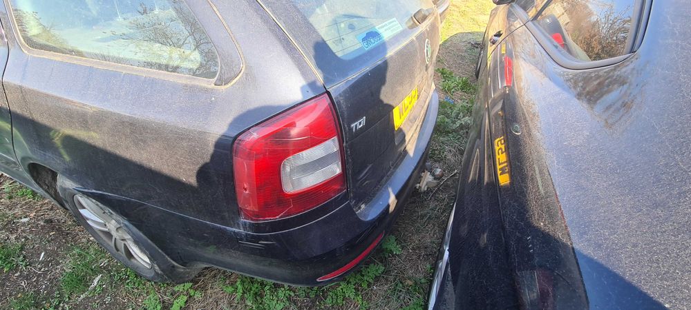Skoda Octavia, на части.