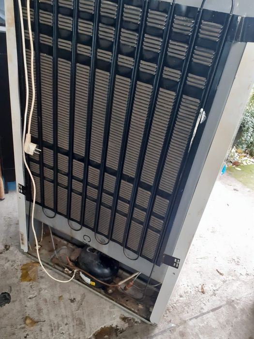 Frigider second Whirlpool