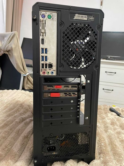 VAND PC  Gaming mid-high end Ryzen 5, GTX 1070