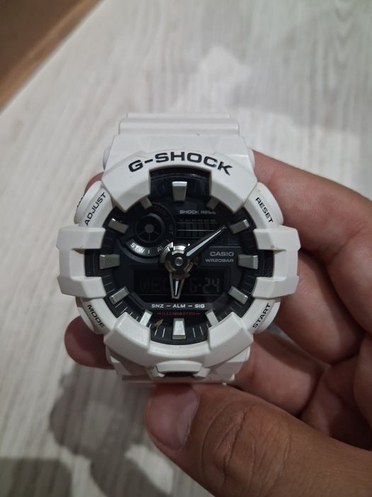 Casio g-shock GA 700