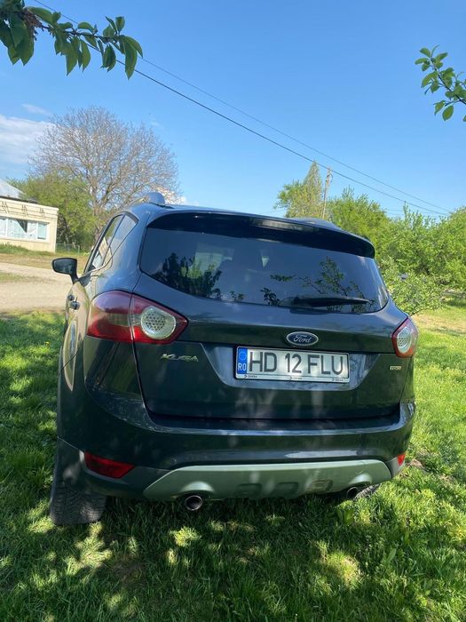 Vând Ford Kuga 2009