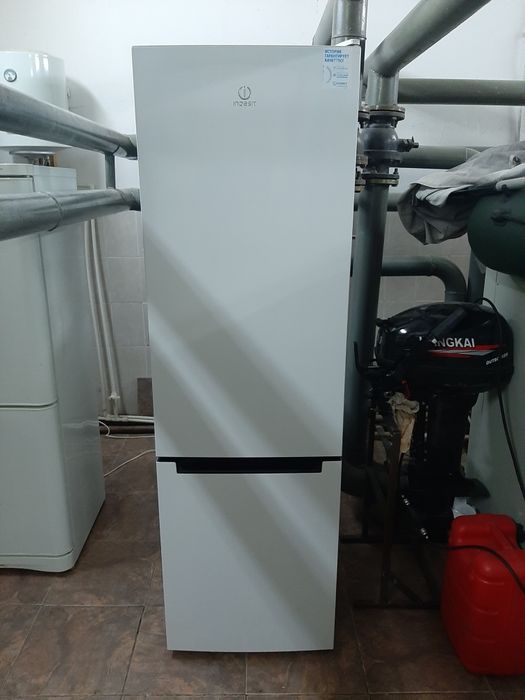 Холодильник  доставка