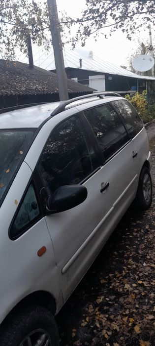 Фольцваген Шаран