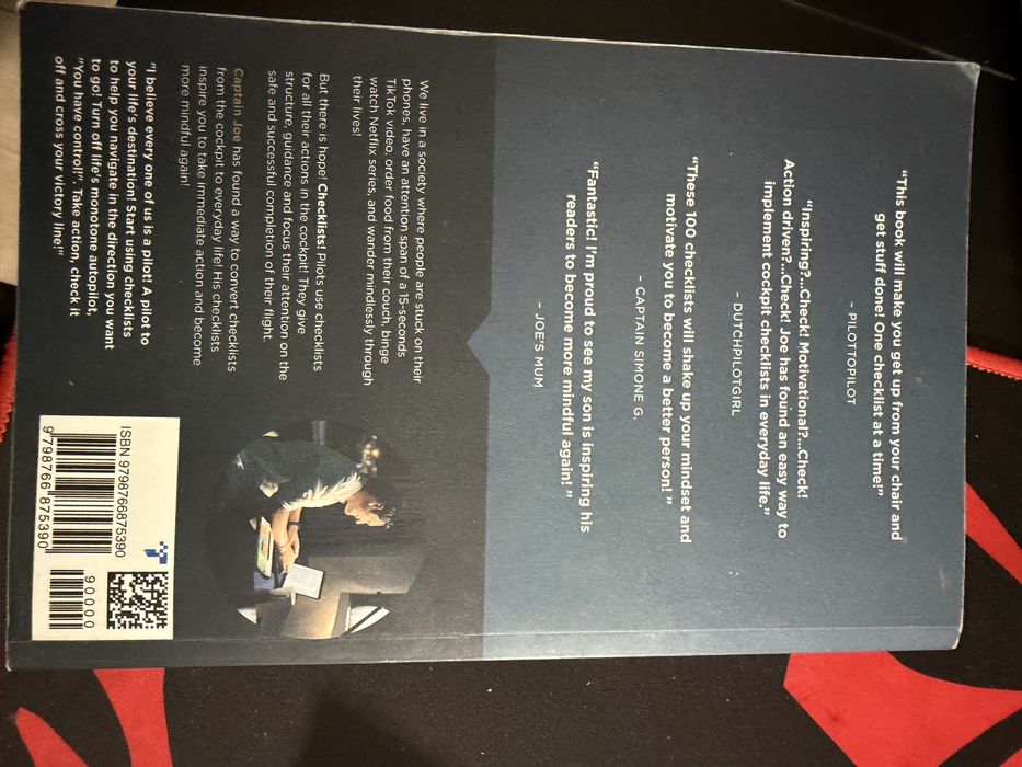 Книга на капитана youruber (Captain Joe), няма я в България