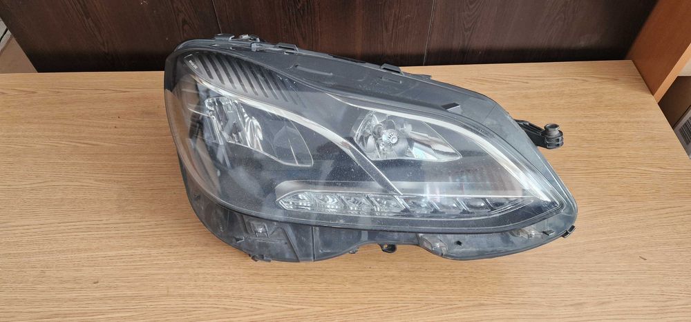 Mercedes E-Class Facelift LED диоден преден десен фар Мерцедес Е-класа W212 фейслифт desen far