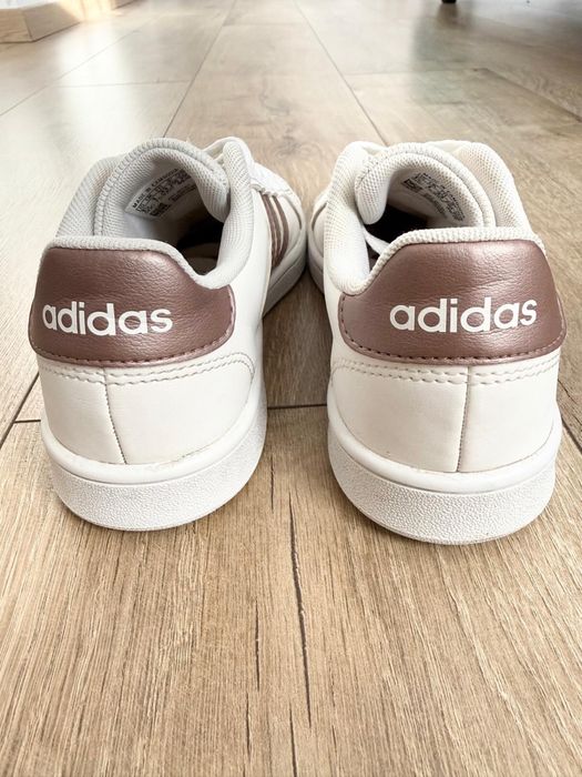 Adidas fete marimea 33