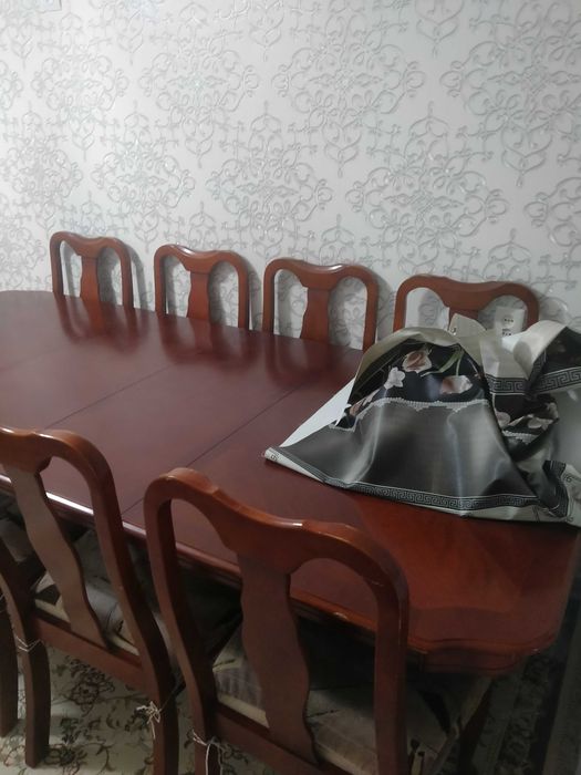 Стол со стульями за 220000тн+ отдельно 6 стульев новых по 11500тн