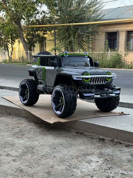 Детский электромобиль Джип 12V 4x4 до 80 кг с пультом и музыкой