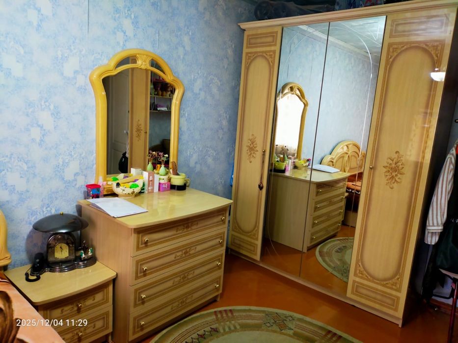 Спальный гарнитур