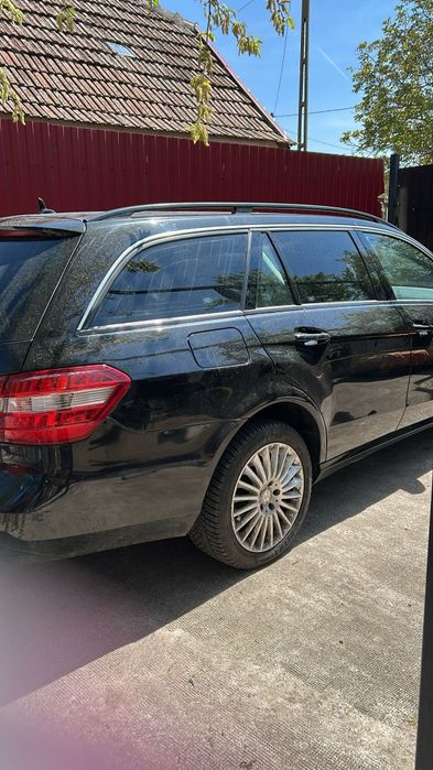 MERCEDES-BENZ E-Class 2010 — imagine 3
