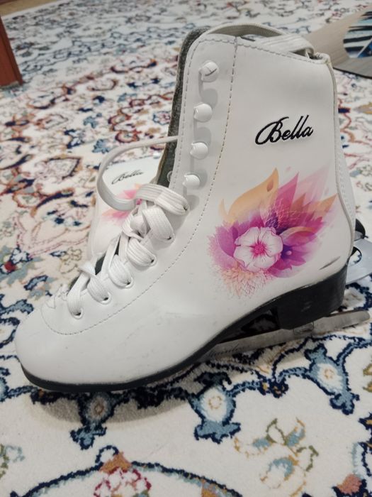 Продам коньки 15000