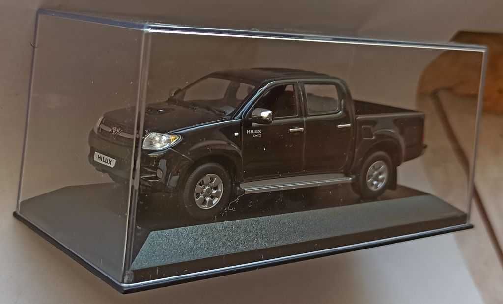 Macheta Toyota Hilux MK7 2005 Minichamps 1 43 Bucuresti Sectorul