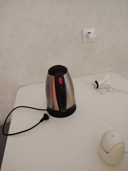 Продам чайник электрический