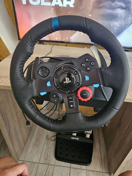Logitech G29 с педали – почти нов, използван само 5,6 пъти!