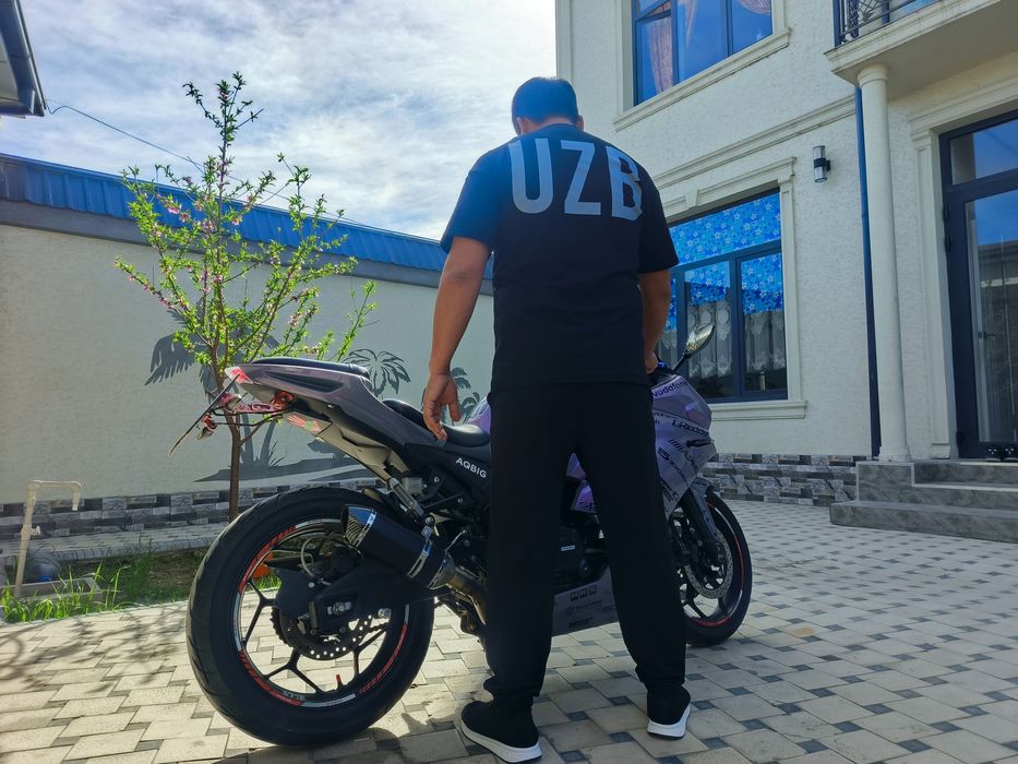 Спорт байк сотилади Srochna pul zaril