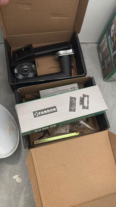 даерь меж комнатный