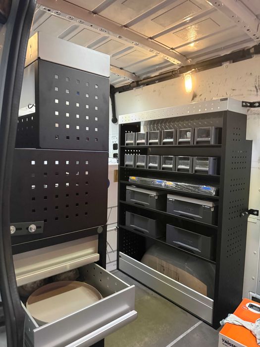 сервизно оборудване за бус