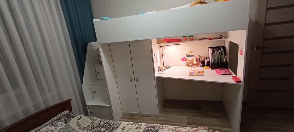 Продам детскую двухъярусную кровать