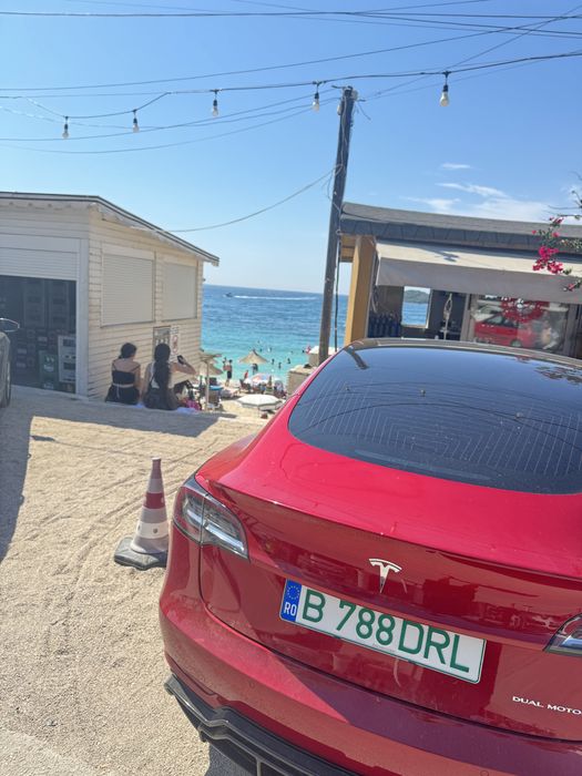 TESLA Model 3 2020 — imagine 5