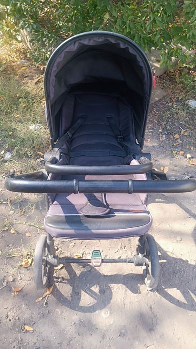 Продам коляску срочно