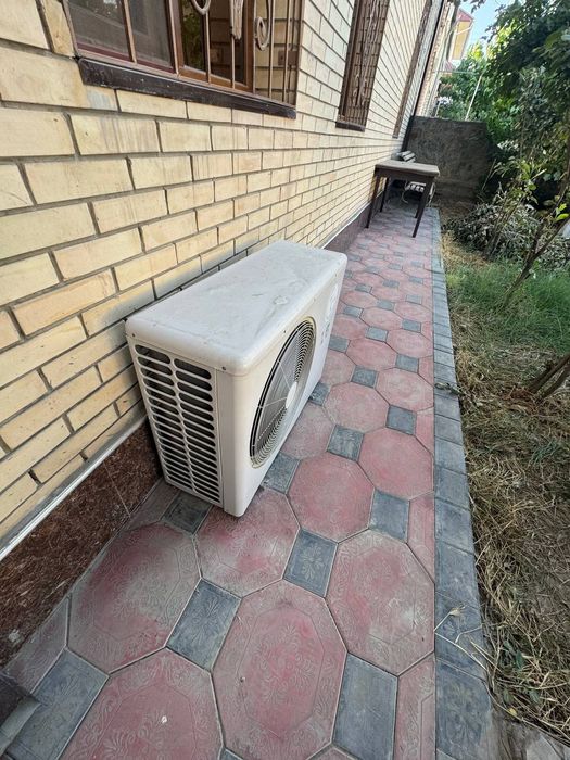 Кондиционер LG  24
