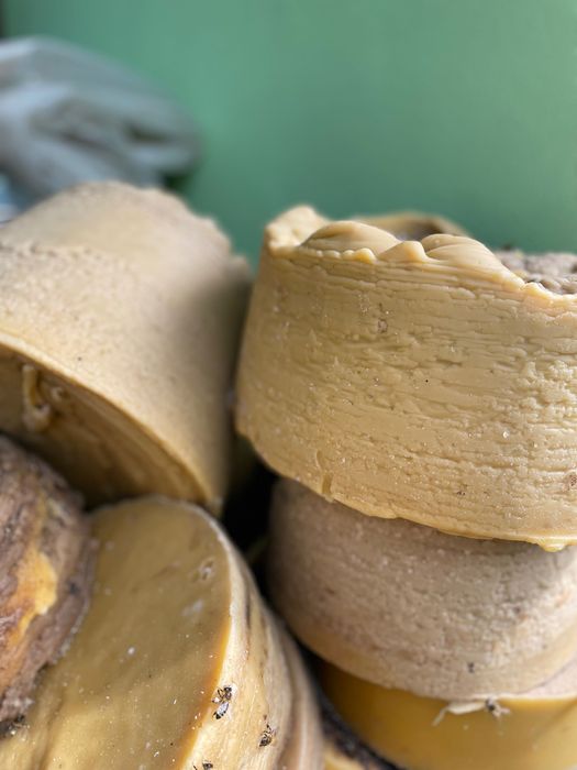 Vând ceară de albine