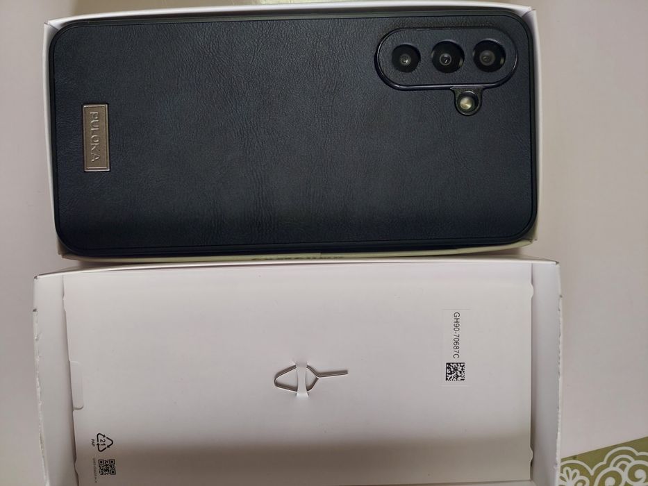 Samsung A17, Super Amoled, 8 GB/256GB