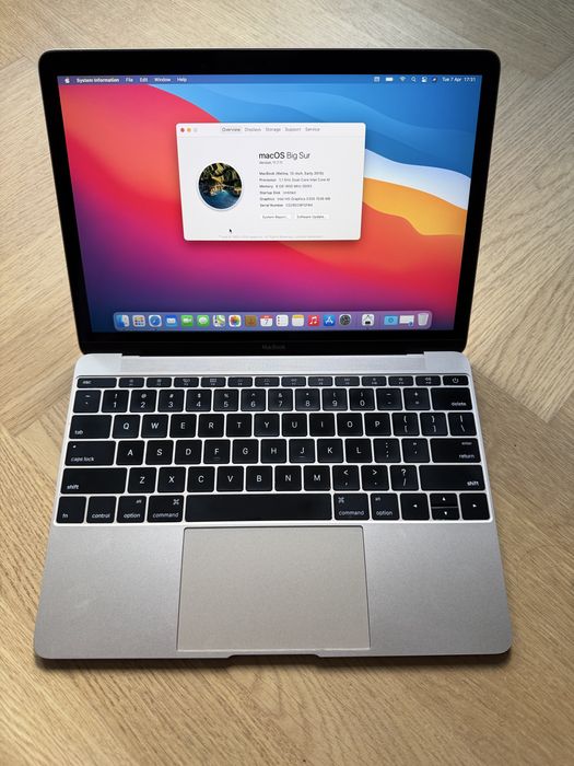 MacBook Retina 12 inch 8 GB ram 250 GB