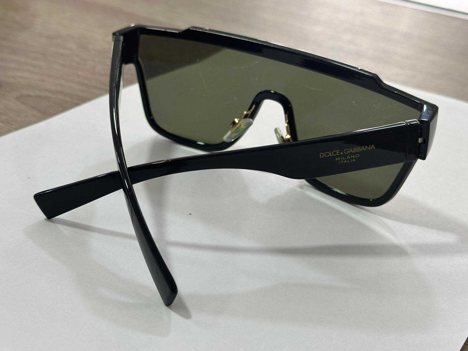 Продавам Мъжки слънчеви очила Dolce & Gabbana