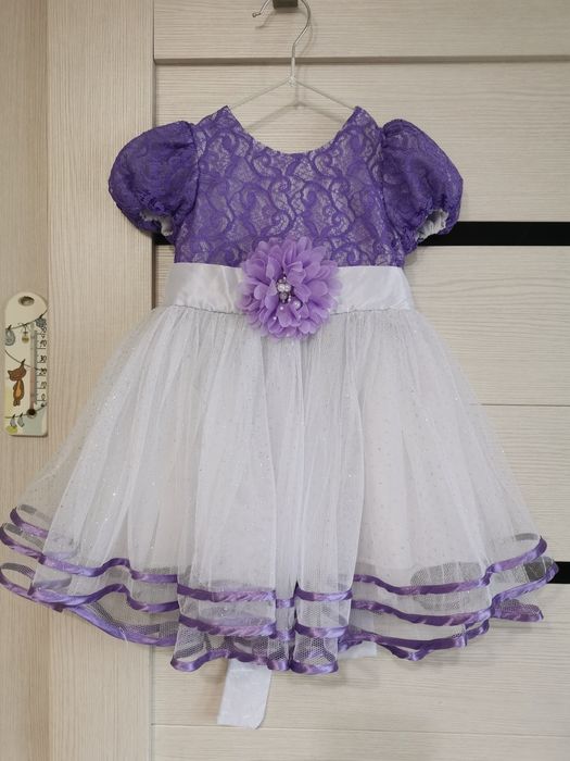 Продам платья для принцессы