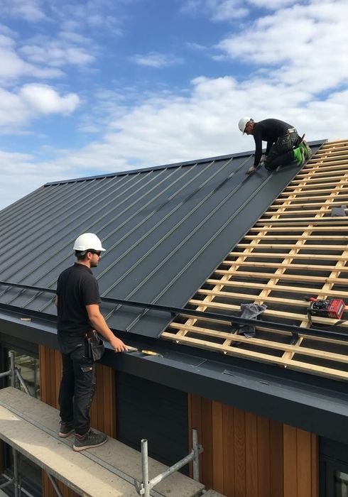 EXECUTAM URMĂTOARELE SERVICI


1. Reparatii Acoperis,
2. Montaj orice