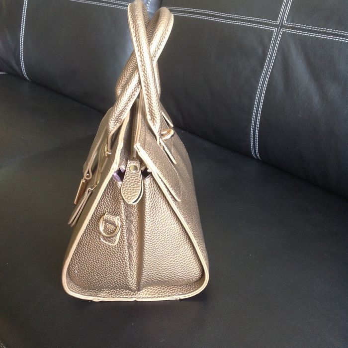 Сумочка кожаная новая