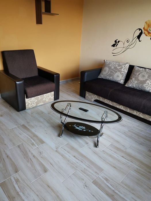 Închiriez garsonieră