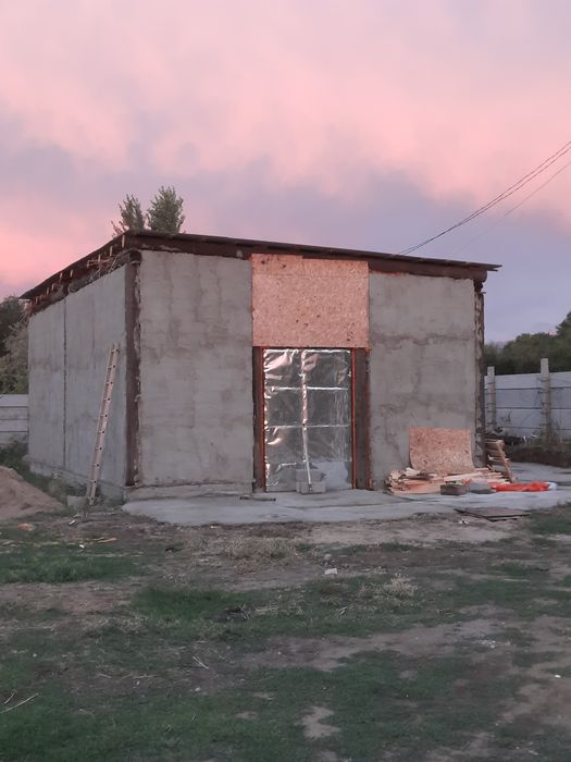 Продам сад яблоневый