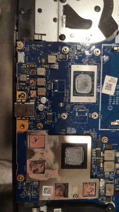 Curatare laptop, playstation 4-5, calculatoare gaming