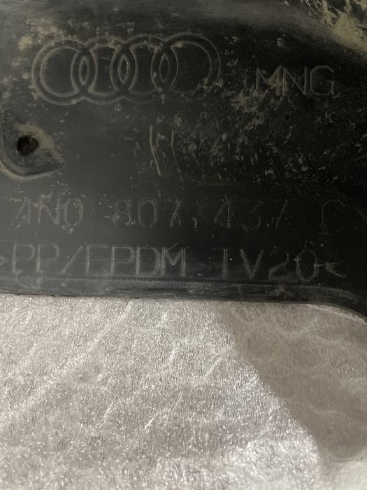 Bara față Audi A8 S8 D5 4N