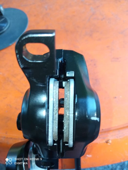 Спирачки Shimano MT200