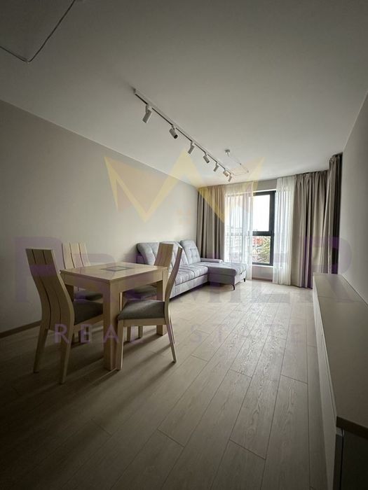 Дава се под наем Двустаен апартамент в Варна, Бриз - 65 кв.м за 613.02 € - Снимка #2