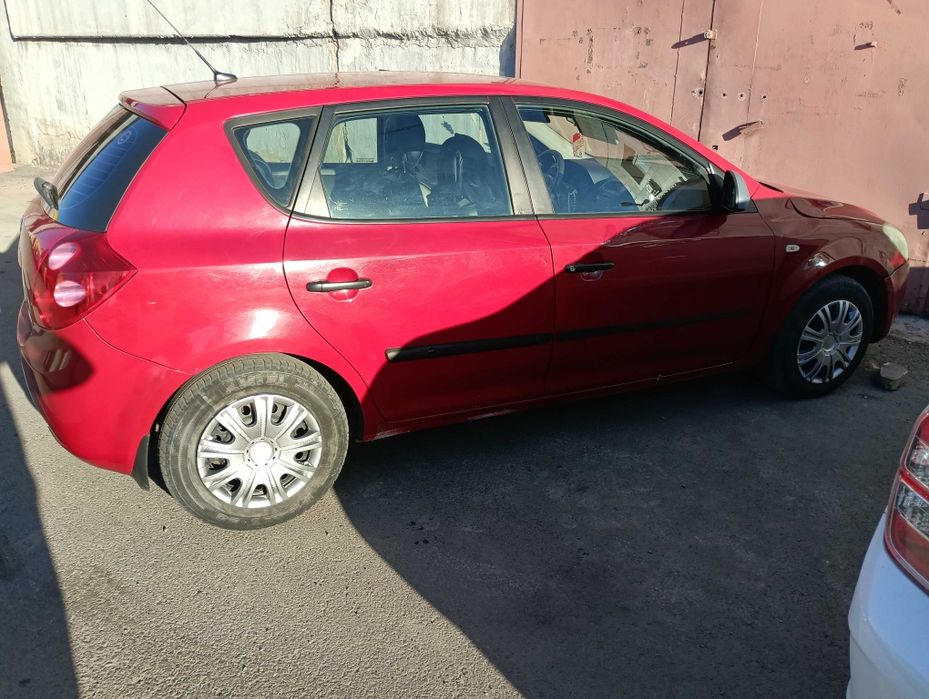 Продам Киа Сид 2007 год без вложений