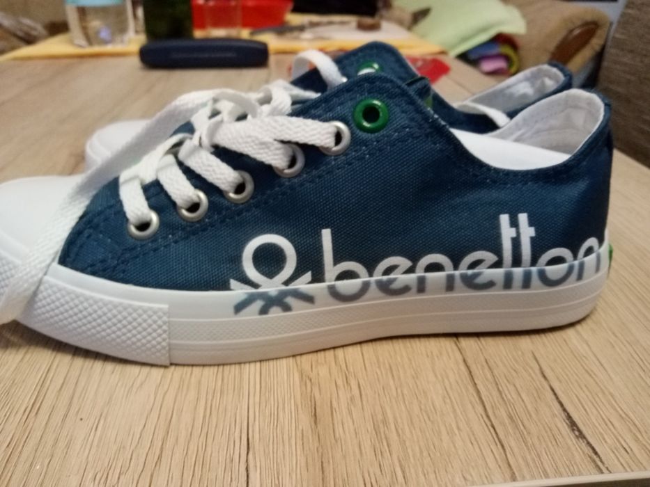 Дамски обувки чисто нови