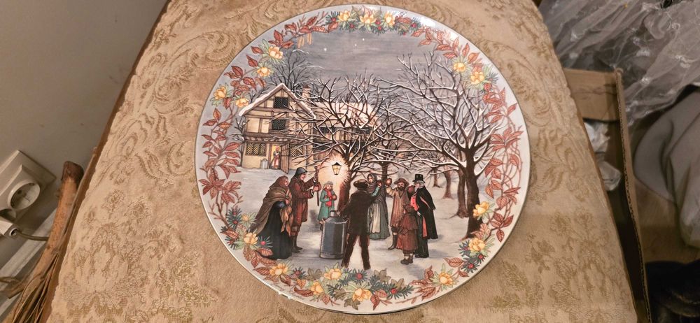 Wedgewood– Голяма Коледна чиния, "Дванадесета нощ"