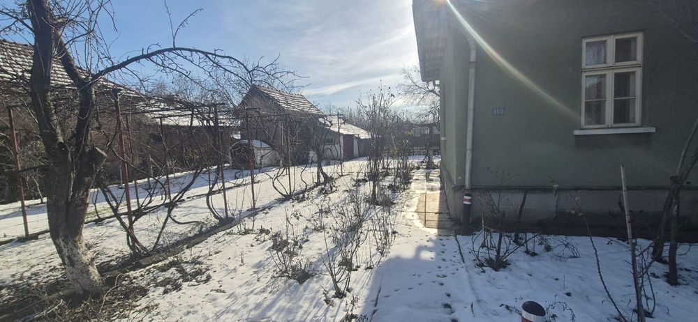 Vând casă sat.Boureni,com.Afumati